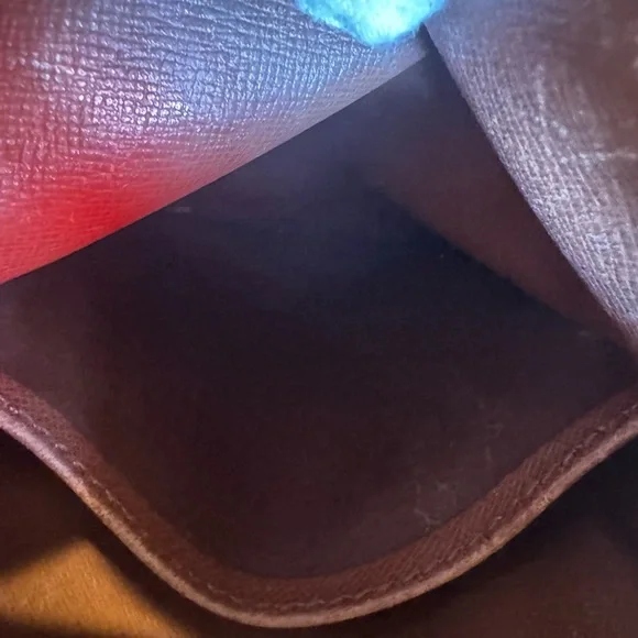 Louis Vuitton
LV Monogram Danube Vintage - Picture 10 of 13